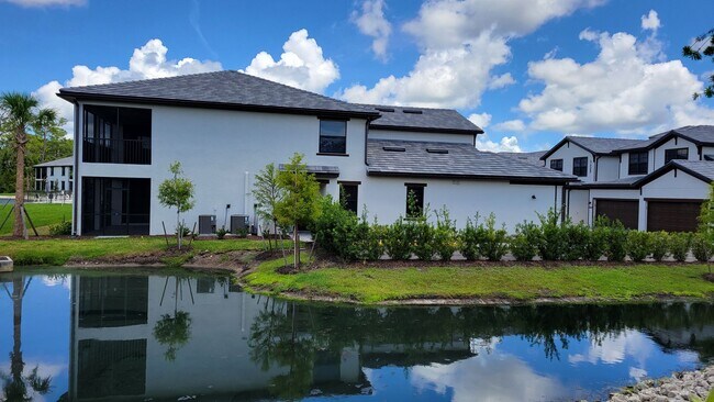 Primary Photo - Annual UNfurnished luxury 3/2 ground floor...