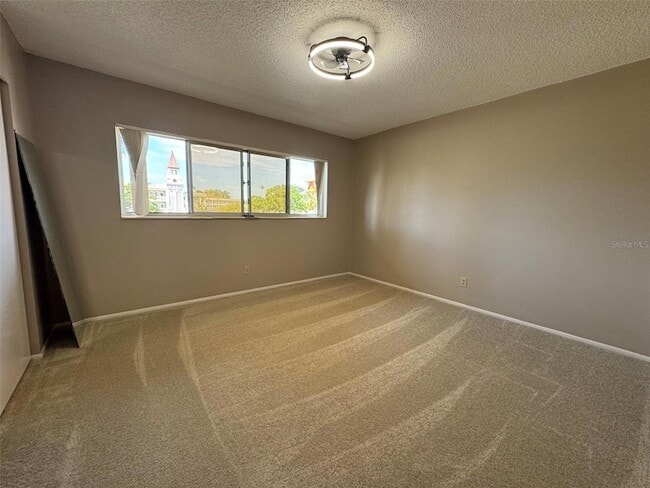 Building Photo - 2402 Ecuadorian Way