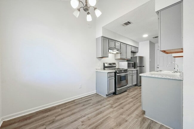 Building Photo - 7604 Woodstone Cove