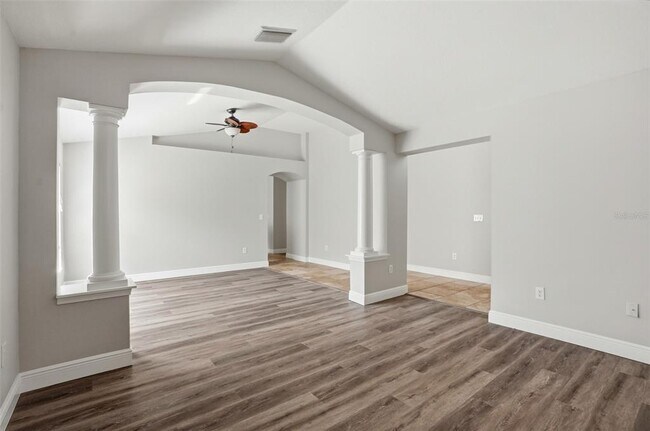 Building Photo - 3816 Beaumont Loop