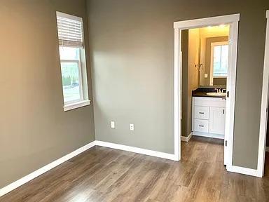 Building Photo - 2633 12th St SE