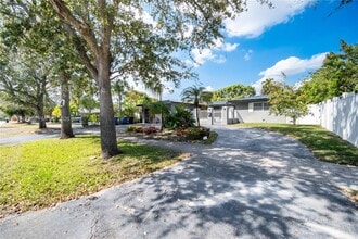 Building Photo - 2121 NE 62nd St