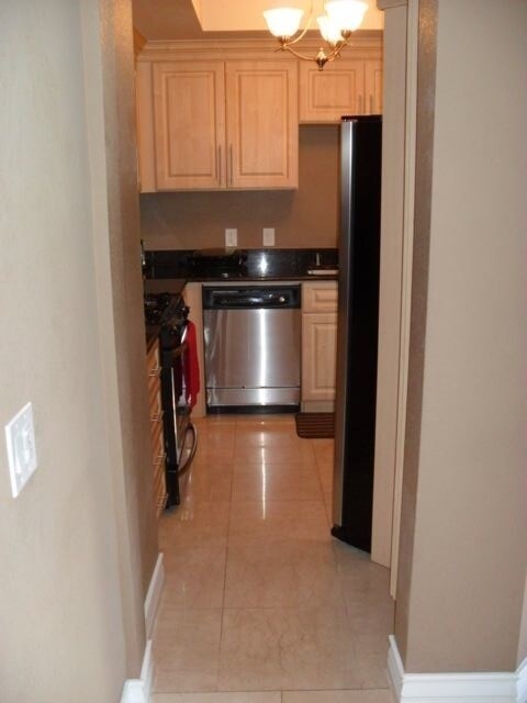 Building Photo - Meridian Luxury Top-Floor Condo with amazing Strip View (Electricity, Gas, and Internet included)