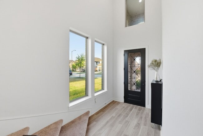 Building Photo - 7031 Snow Finch Ln