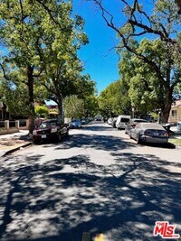 Building Photo - 4103 S Hoover St