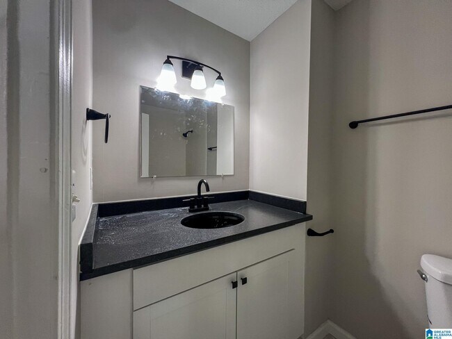 Building Photo - 2417 Eagle Ct