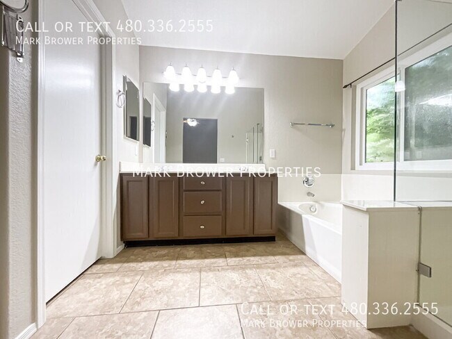 Building Photo - 7347 E Navarro Ave