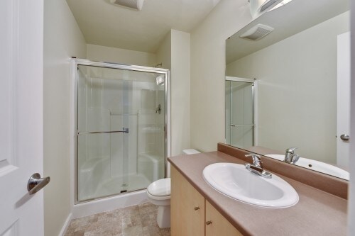 Building Photo - Tanager Condominiums - 2 bedrooms