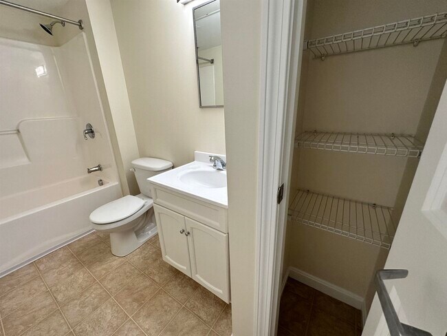 Building Photo - 20 Sentinel Court