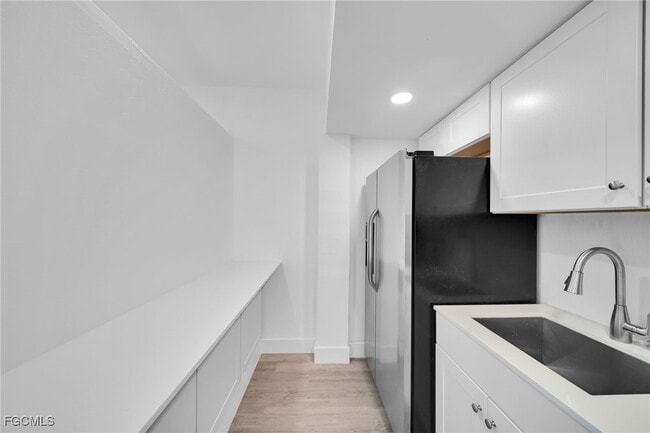 Building Photo - 128 Eucalyptus Ct