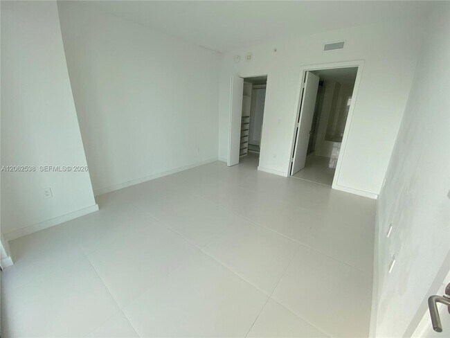 Building Photo - 1300 S Miami Ave