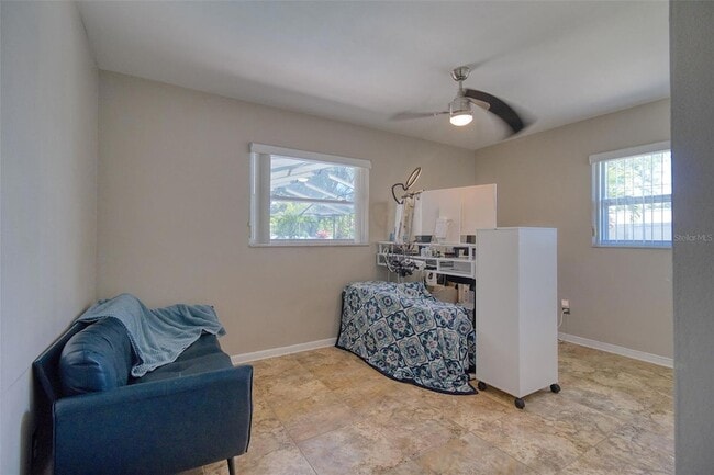 Building Photo - 2315 Minneola Rd