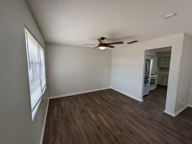 Building Photo - Imperial Estates Rental