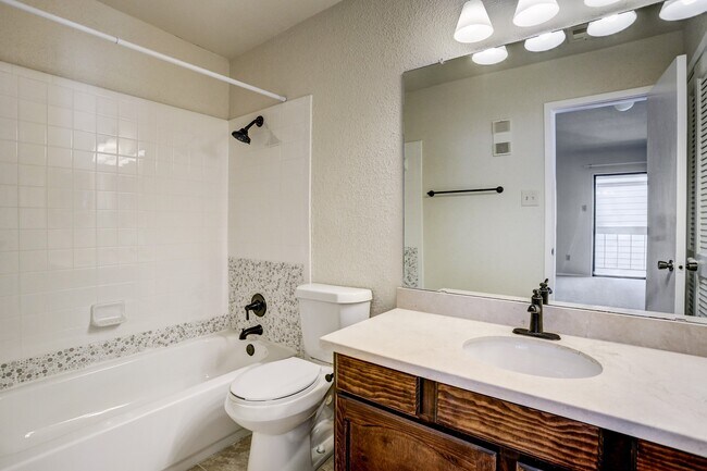 Building Photo - 1881 Bering Dr