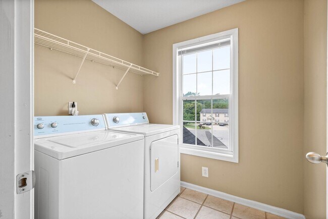 Building Photo - 545 Patriot Park Ct