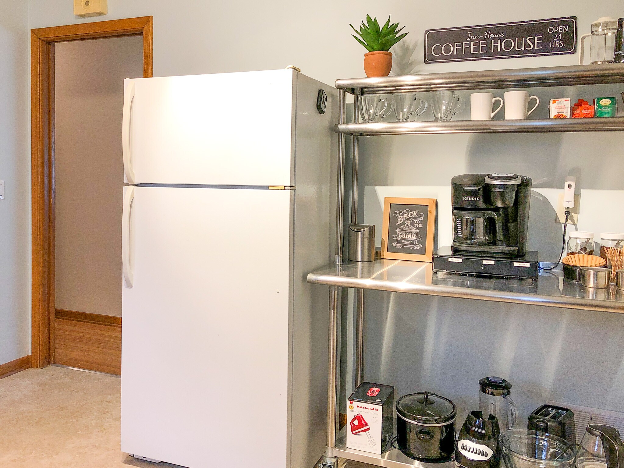 Kitchen - 2915 W 71st St