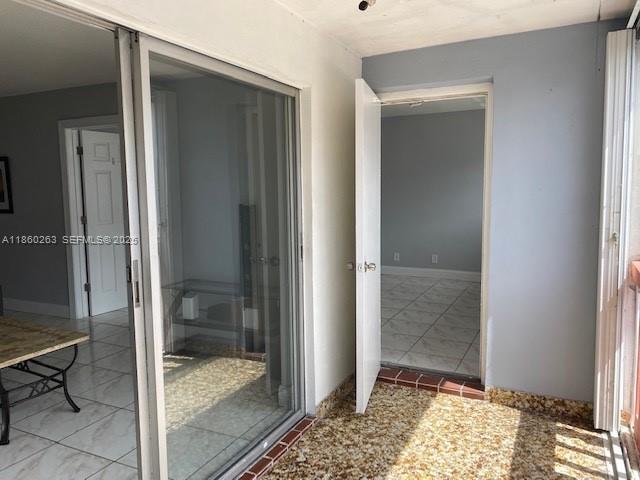 Building Photo - 215 SE 3rd Ave