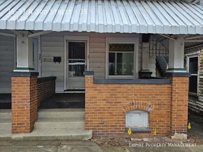 Primary Photo - 35-37 N 3rd Street-35
