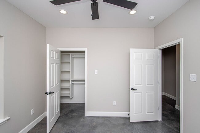 Building Photo - 1621 Wilson Rd