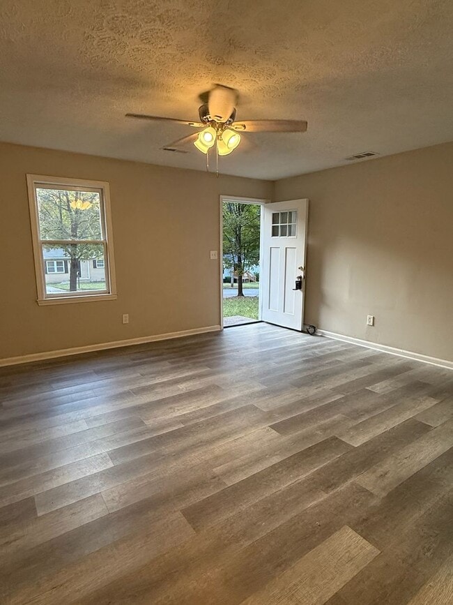 Building Photo - Newly Renovated three bedroom two bath home