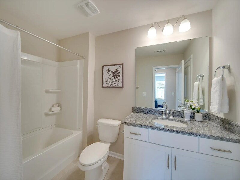 Building Photo - 574 Altamonte Dr