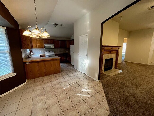 Building Photo - 2045 Rising Hill Dr