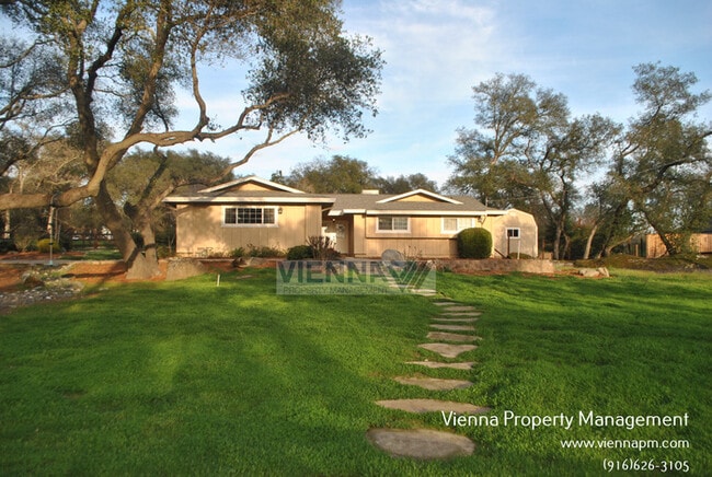 Primary Photo - 7457 Shadow Oaks Ln