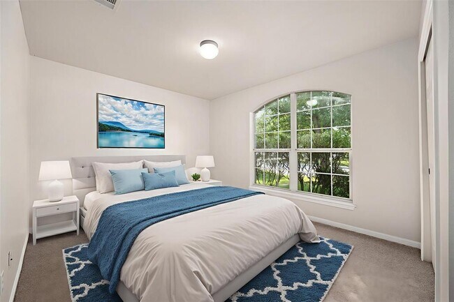 Building Photo - 7817 Squirrel Hollow Dr