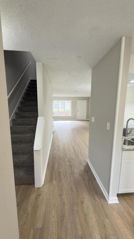 Building Photo - 409 Garden Dr