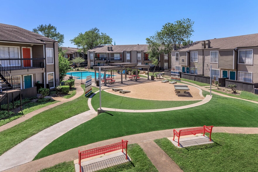 Outdoor Gaming/Amenity Area - Adobe Springs Apartments