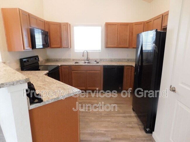 Building Photo - 2352 Chaco Cyn Lp