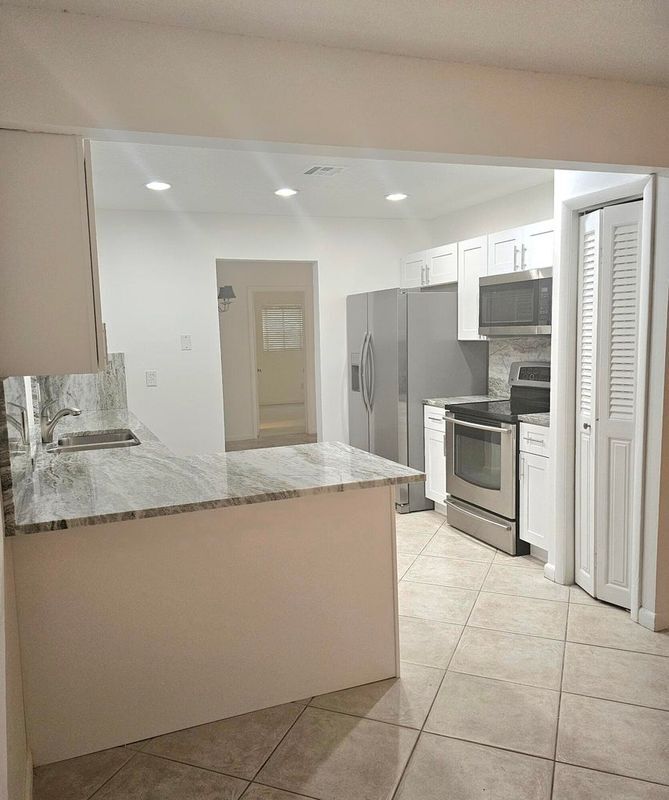 Building Photo - 12191 Broadleaf Ct