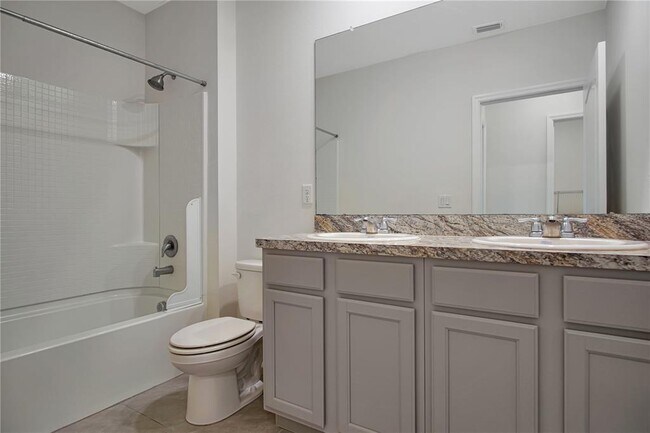 Building Photo - 736 Brooklet Dr