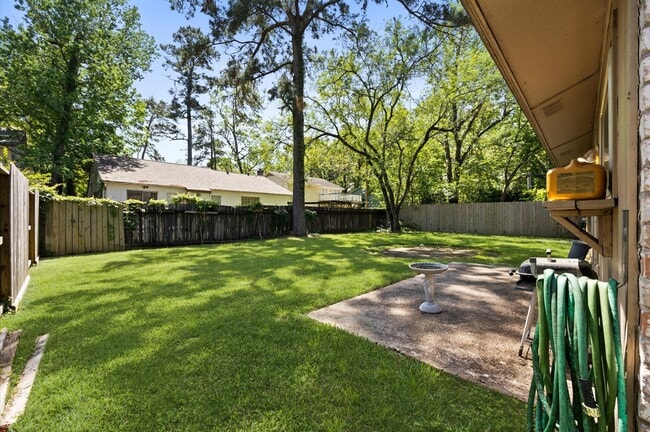 Building Photo - 3218 Sycamore Springs Dr