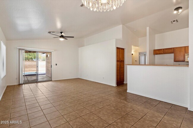 Building Photo - 15848 W Woodlands Ave
