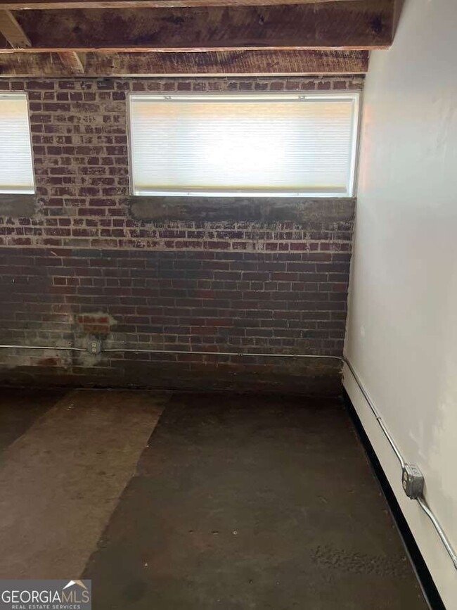 Building Photo - 301 Bradley St