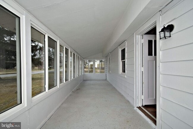 Building Photo - 2749 Woodland Ave