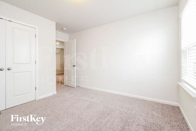 Building Photo - 457 Yoshino Cherry Dr