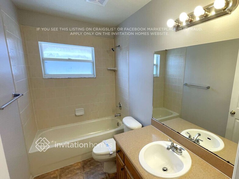 Building Photo - 22534 Roderick Dr