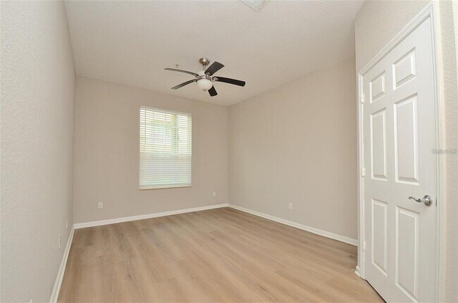 Building Photo - 6451 Old Park Ln