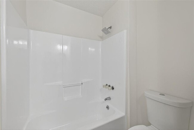 Building Photo - 37 Peach Forest Way