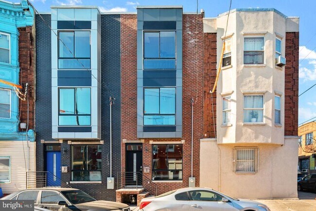 Building Photo - 2002 S 5th St