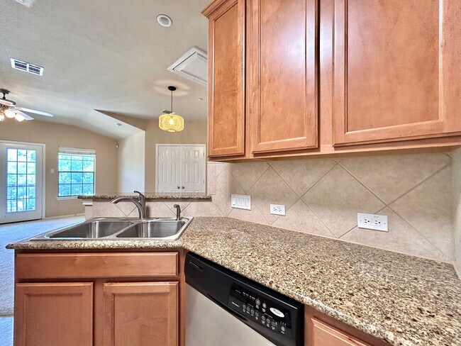 Building Photo - 1310 W Parmer Ln