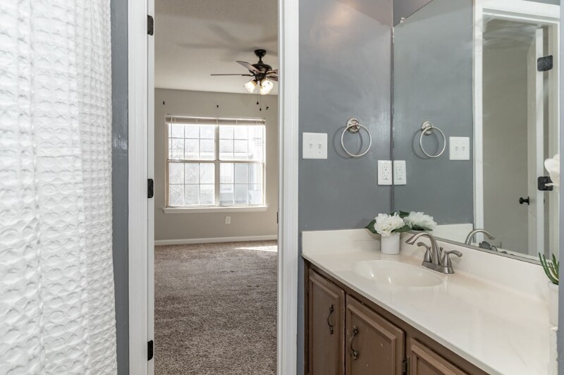 Building Photo - 2018 Briar Ct