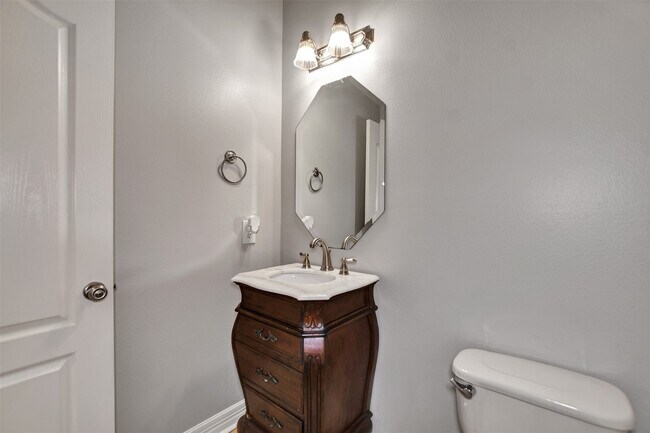 Building Photo - 15510 Marble Canyon Way