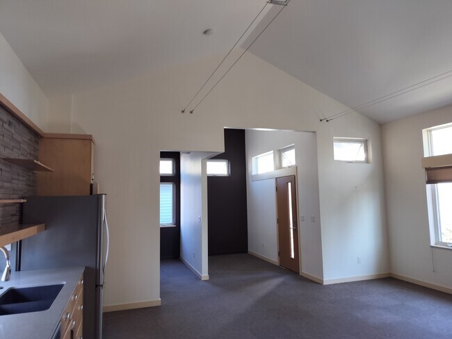 Living rom and foyer - 16261 SE Sun Ave