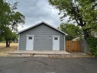 Building Photo - 2613 SW B Ave