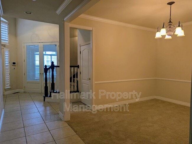 Building Photo - 214 Boulevard Du Lac