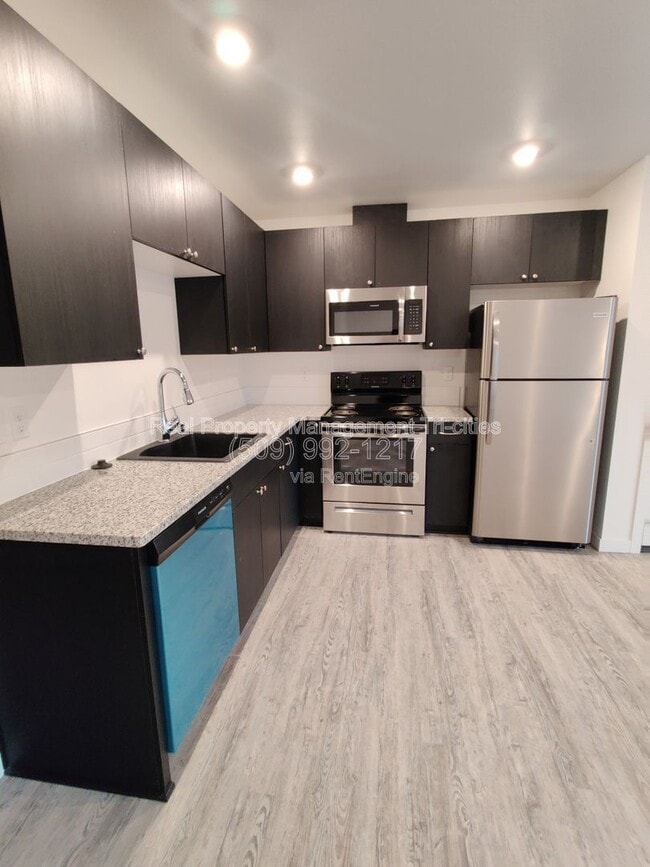 Building Photo - 6944 Hardrock Ct