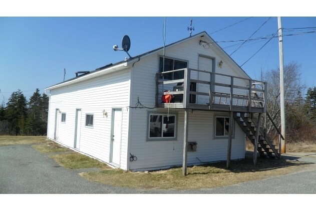 Building Photo - 761-763 S Gouldsboro Rd